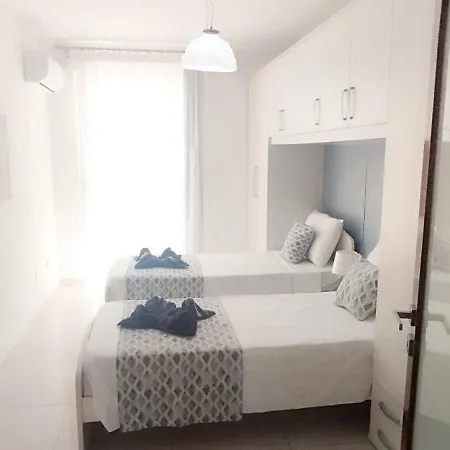 Grandblue Vista Marsalforn, State-of-the-art 2br Seafront Luxury * Marsalforn