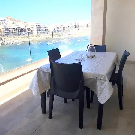 Appartement Grandblue Vista Marsalforn, State-of-the-art 2br Seafront Luxury Marsalforn